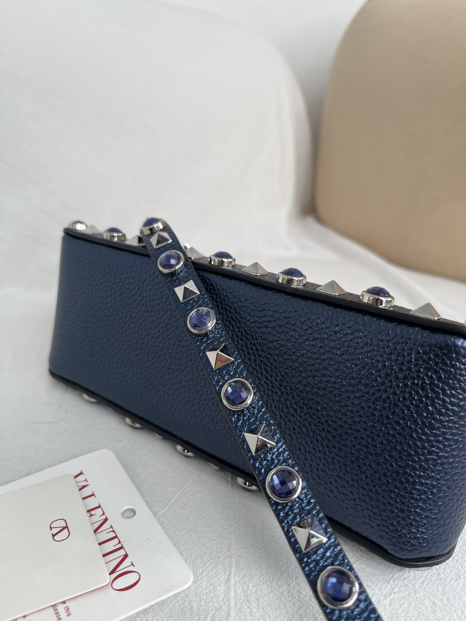 Va1e*ntin0 garavani rockstud small shoulder bag 19x13x7cm