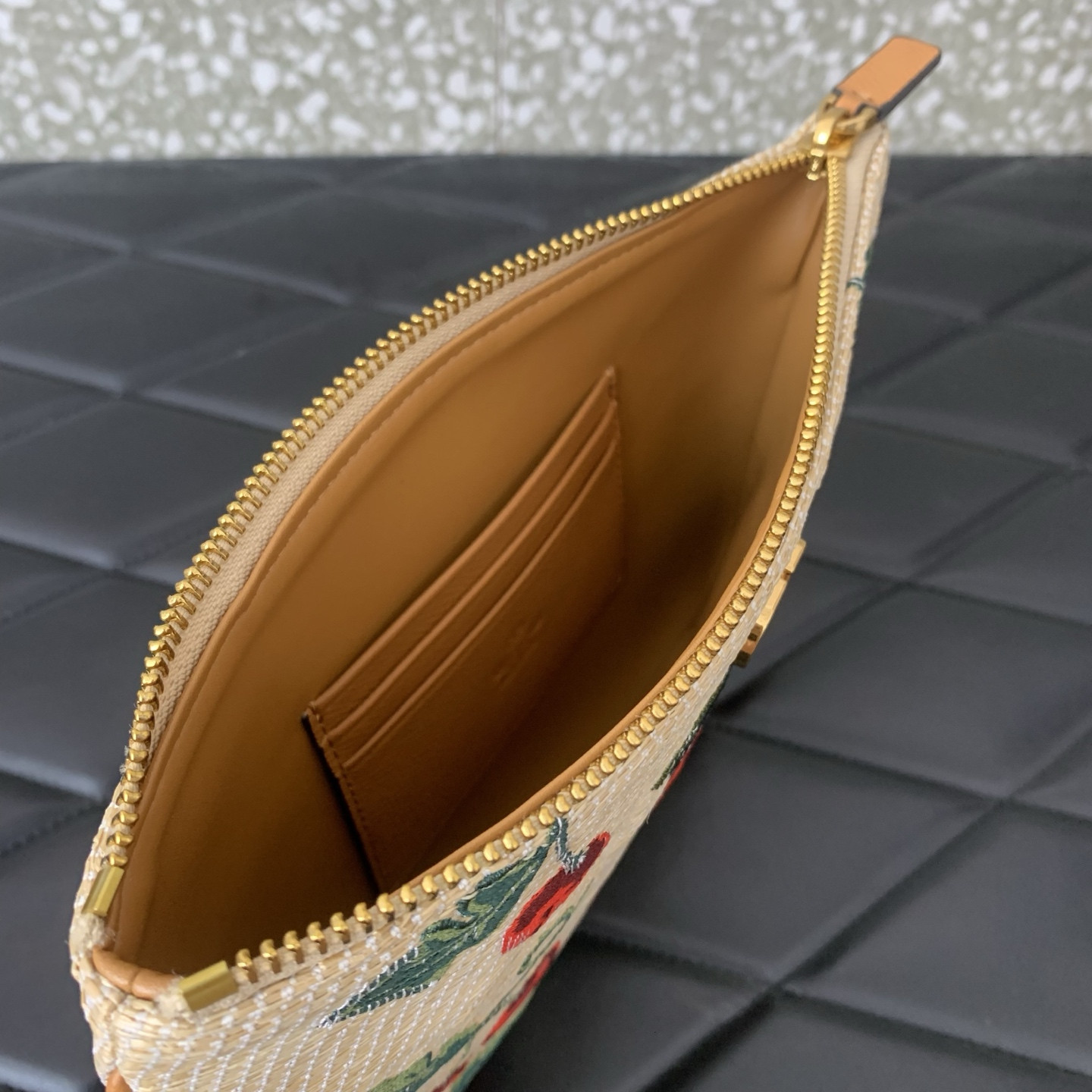 Va1e*ntin0 vlogo signature pouch in jacquard raffia with cherryfic pattern 24x16cm